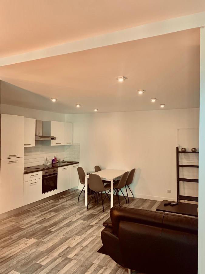 Superbe Appartement En Hyper Centre De Charleville Ngoại thất bức ảnh